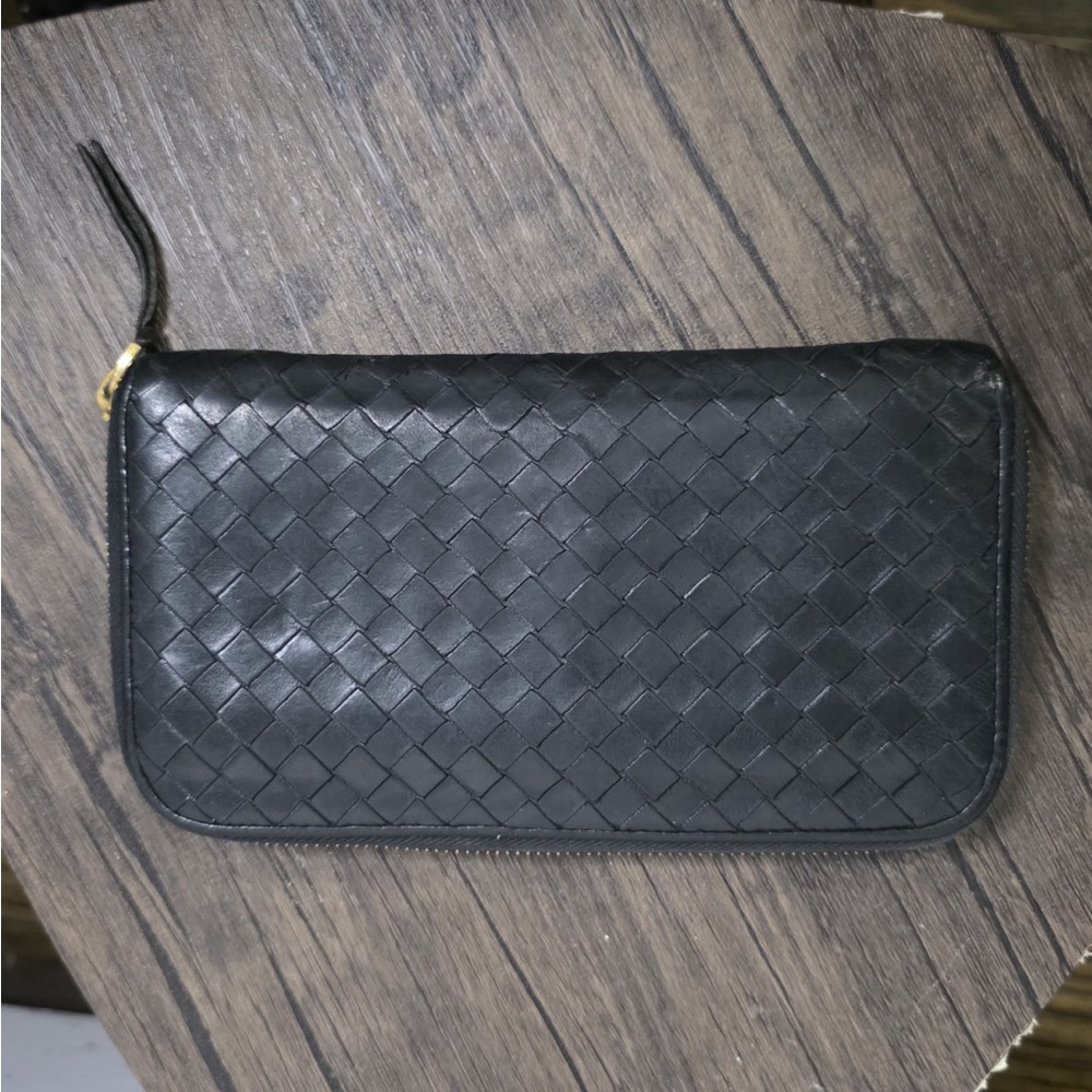 Bottega Veneta Black Woven Leather Wallet